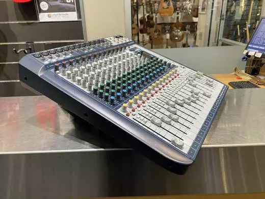 16 Channel Analog Mixer with Lexicon Effects and USB 2